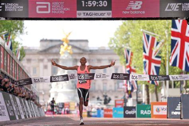 Who won London Marathon 2020?